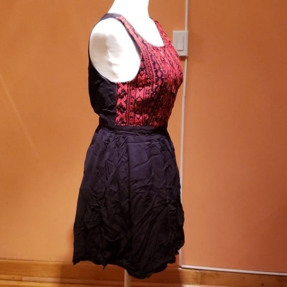 FOREVER 21 Baka beauty fit and flare dress size M - Picture 4 of 5